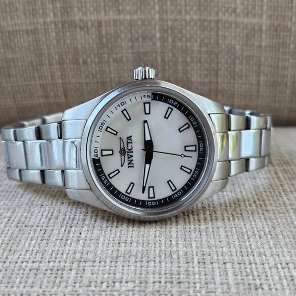 Invicta Women Wristwatch Speciality Collection Silver Tone Quartz Analog Watch - Picture 3 of 13